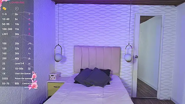 Snapshot of ly_lulu chatting on 10/21/25, 07:02 ly lulu online show from 10/21/25, 07:02