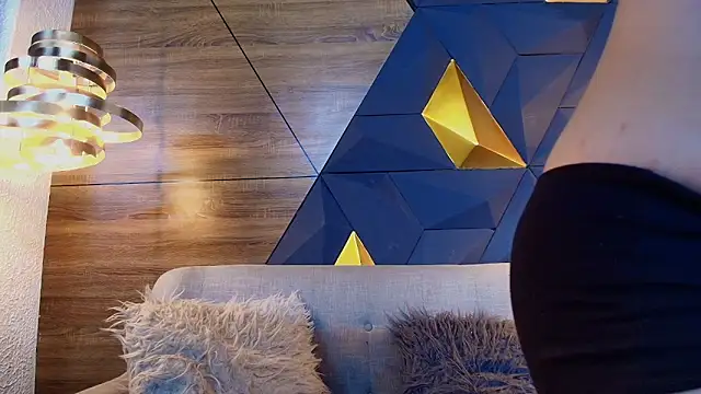 ly lulu online show from 04/15/26, 11:05