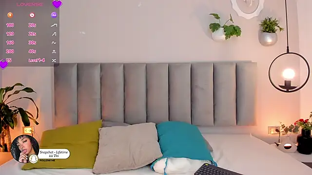 Tina curly online show from 04/12/26, 01:36