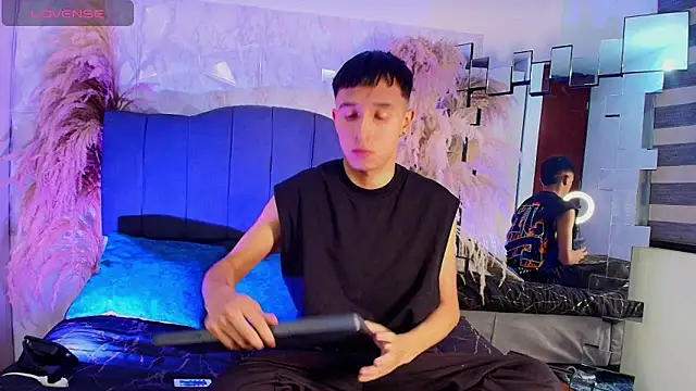 Isaac tan online show from 02/19/26, 06:10