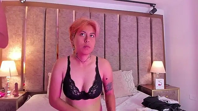 AnnieAndReach online show from 01/11/26, 01:29