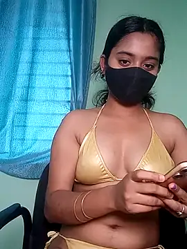 shrutee12 online show from 04/18/26, 08:38