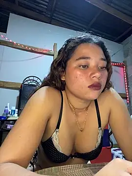 Snapshot of Rico02j chatting on 06/17/26, 02:44 Rico02j online show from 06/17/26, 02:44