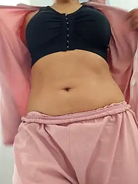 Snapshot of Miss_Pompitas23 chatting on 09/30/25, 05:19 Miss Pompitas23 online show from 09/30/25, 05:19