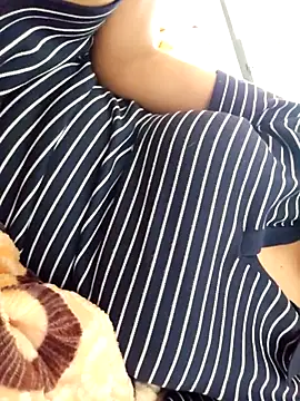 Snapshot of Miss_Pompitas23 chatting on 12/18/25, 03:16 Miss Pompitas23 online show from 12/18/25, 03:16