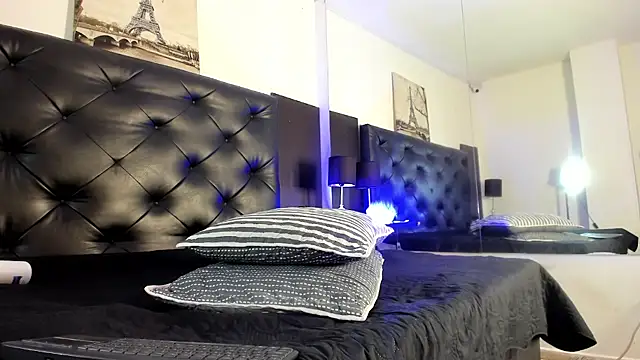 Kymy marquez online show from 04/12/26, 09:07