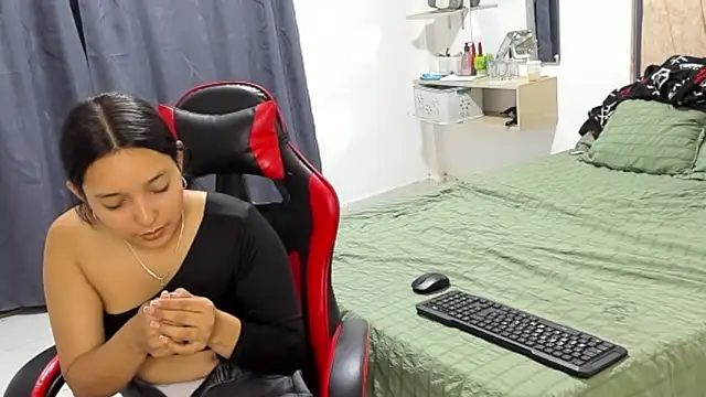 camalara online show from 02/18/26, 11:45