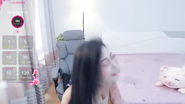 yaoyao-baby520 online show from 11/20/25, 01:28