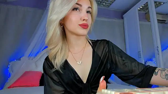 LisaFoxyMe online show from 05/24/26, 01:49