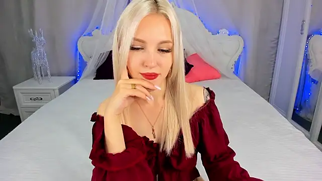 LisaFoxyMe online show from 11/03/25, 08:29