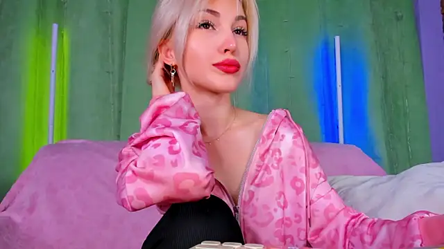 LisaFoxyMe online show from 05/14/26, 01:24