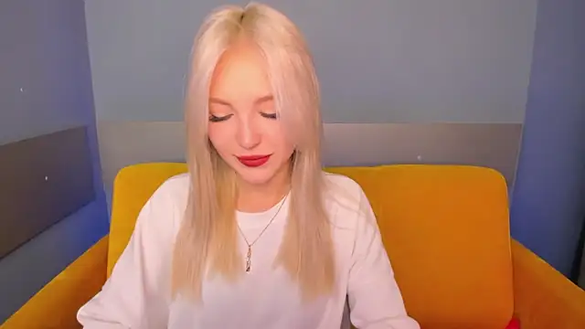 LisaFoxyMe online show from 10/25/25, 02:55