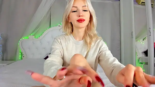 LisaFoxyMe online show from 02/11/26, 01:38