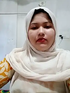 Snapshot of Nusrat-N chatting on 06/05/26, 01:32 Nusrat-N online show from 06/05/26, 01:32