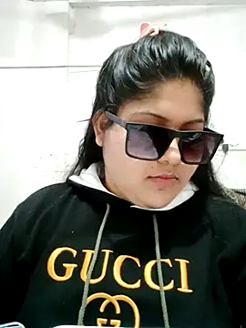 Nusrat-N online show from 12/18/25, 05:56