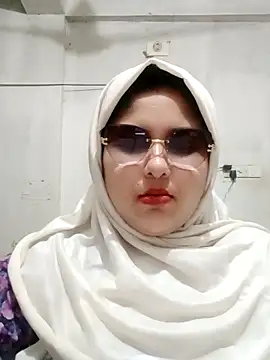 Nusrat-N online show from 05/18/26, 03:28