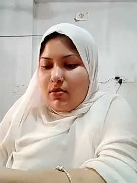 Snapshot of Nusrat-N chatting on 07/05/26, 05:58 Nusrat-N online show from 07/05/26, 05:58