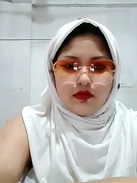 Nusrat-N online show from 04/21/26, 02:03