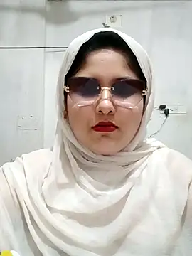 Snapshot of Nusrat-N chatting on 06/03/26, 12:28 Nusrat-N online show from 06/03/26, 12:28