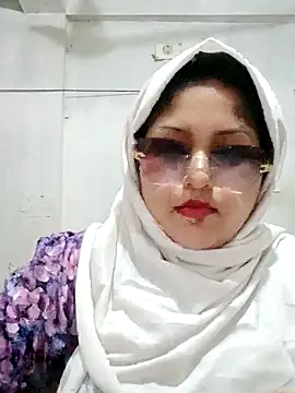 Nusrat-N online show from 04/19/26, 01:39