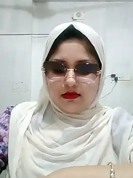 Snapshot of Nusrat-N chatting on 06/21/26, 10:10 Nusrat-N online show from 06/21/26, 10:10