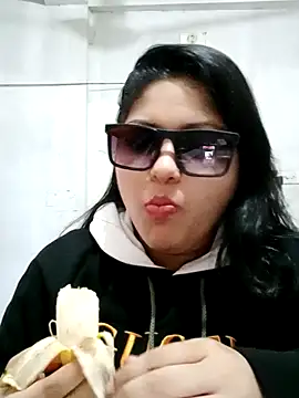 Nusrat-N online show from 12/23/25, 03:50