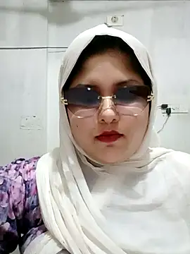 Snapshot of Nusrat-N chatting on 07/09/26, 03:44 Nusrat-N online show from 07/09/26, 03:44