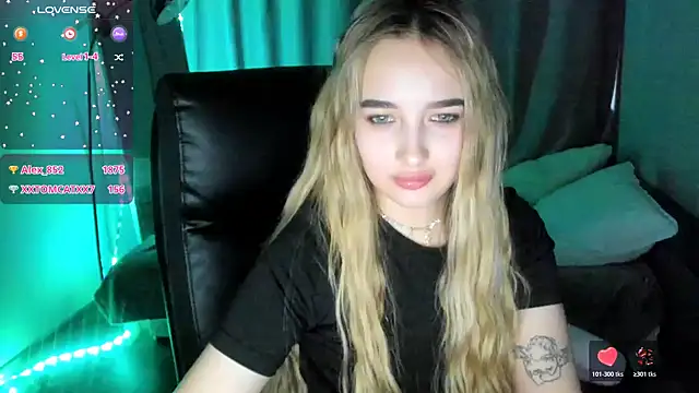 TaisiaHot online show from 03/18/26, 09:12