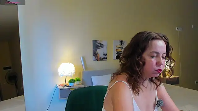 Snapshot of Kira_Adler chatting on 07/10/26, 01:16 Kira Adler online show from 07/10/26, 01:16