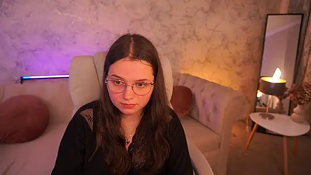 Snapshot of SophieDreamss chatting on 10/24/25, 10:09 SophieDreamss online show from 10/24/25, 10:09