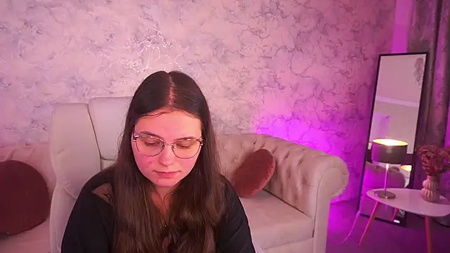 Snapshot of SophieDreamss chatting on 11/07/25, 10:57 SophieDreamss online show from 11/07/25, 10:57