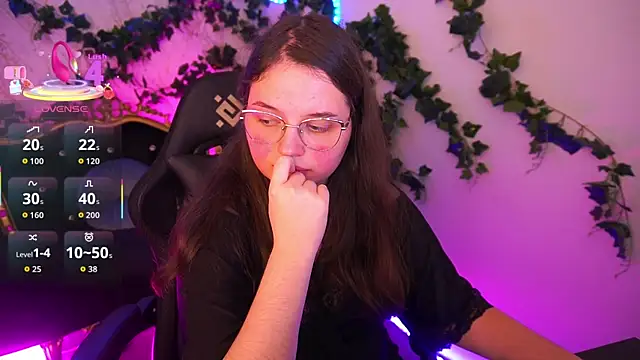 Snapshot of SophieDreamss chatting on 11/21/25, 02:38 SophieDreamss online show from 11/21/25, 02:38