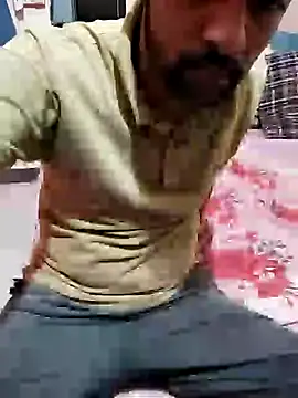 Snapshot of mehulsomm7 chatting on 09/16/25, 01:23 mehulsomm7 online show from 09/16/25, 01:23