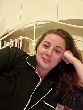 Snapshot of RosieMilff chatting on 10/05/25, 07:59 RosieMilff online show from 10/05/25, 07:59