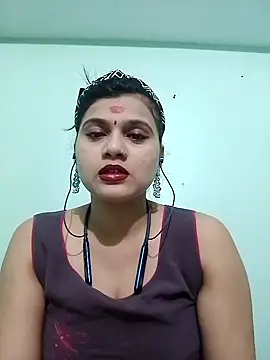 Kavya-Tiwari online show from 10/05/25, 06:42