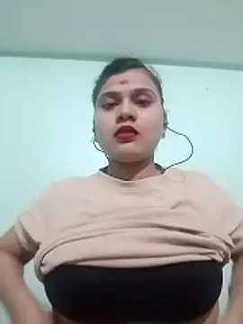 Kavya-Tiwari online show from 11/04/25, 07:50
