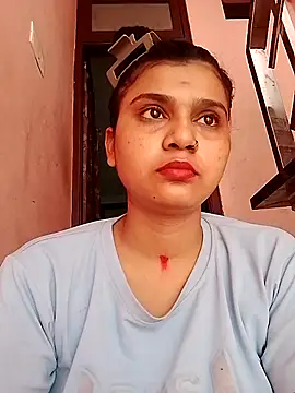 Kavya-Tiwari online show from 05/15/26, 11:19