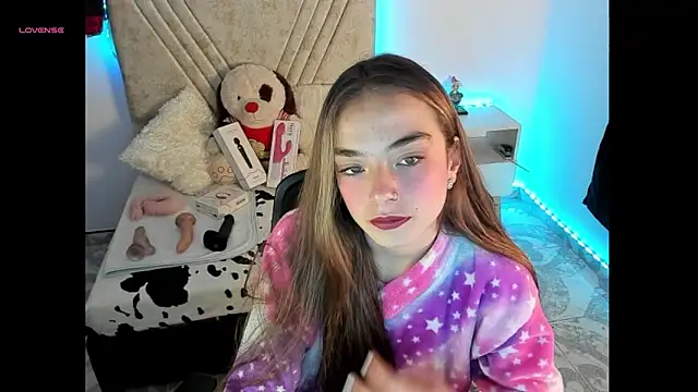 Snapshot of Mia_Victoria22 chatting on 04/12/26, 02:59 Mia Victoria22 online show from 04/12/26, 02:59