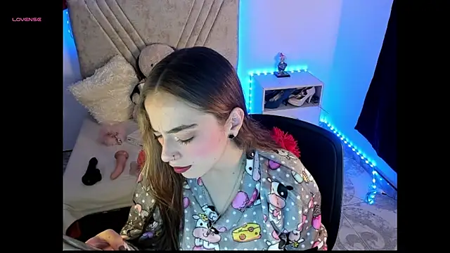Mia Victoria22 online show from 05/02/26, 03:01