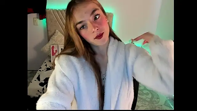 Snapshot of Mia_Victoria22 chatting on 03/20/26, 04:30 Mia Victoria22 online show from 03/20/26, 04:30