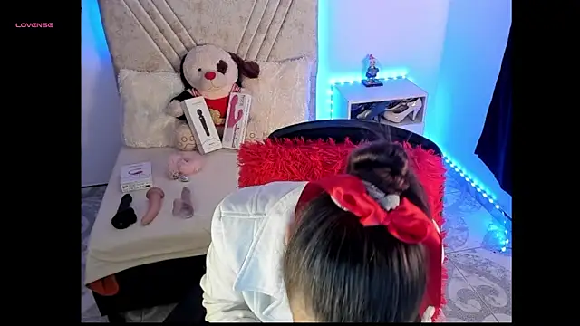 Mia Victoria22 online show from 05/19/26, 05:31