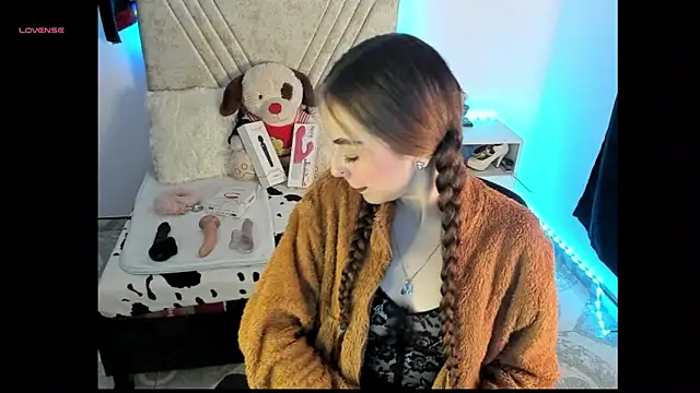 Mia Victoria22 online show from 04/25/26, 02:36