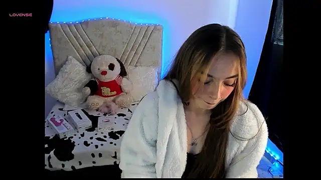 Snapshot of Mia_Victoria22 chatting on 03/16/26, 05:16 Mia Victoria22 online show from 03/16/26, 05:16