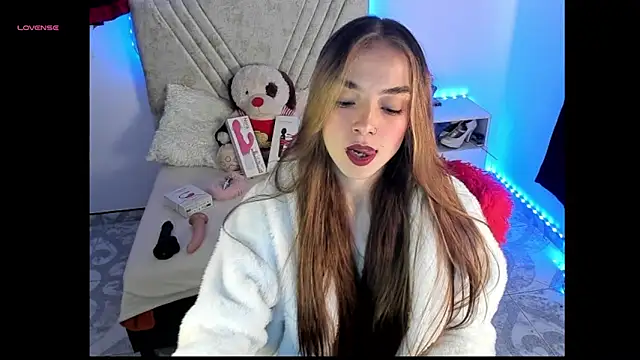 Mia Victoria22 online show from 05/04/26, 03:26
