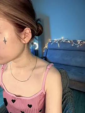 Snapshot of Marryme- chatting on 02/18/26, 01:29 Marryme- online show from 02/18/26, 01:29