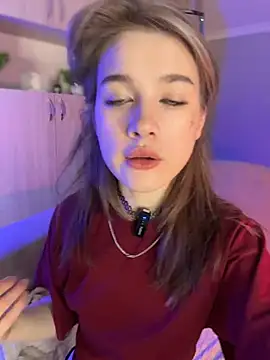 Snapshot of Marryme- chatting on 05/15/26, 03:21 Marryme- online show from 05/15/26, 03:21