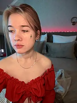 Snapshot of Marryme- chatting on 02/27/26, 01:33 Marryme- online show from 02/27/26, 01:33