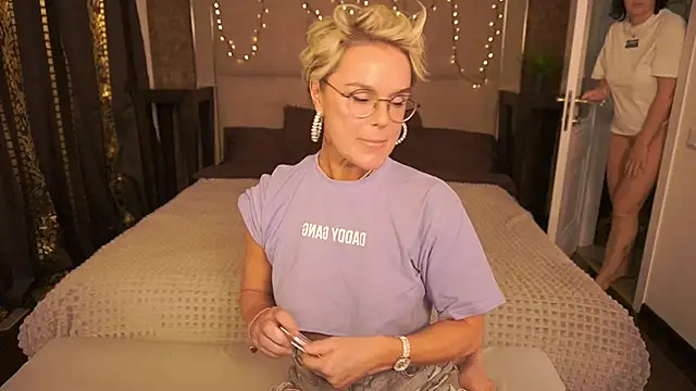 PleasureWeCouple online show from 06/11/26, 05:48