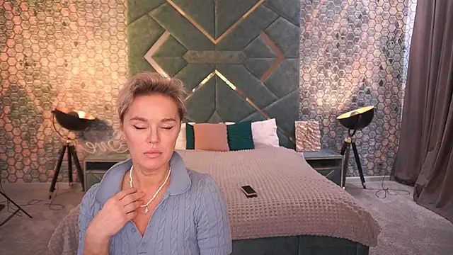 PleasureWeCouple online show from 11/14/25, 07:01