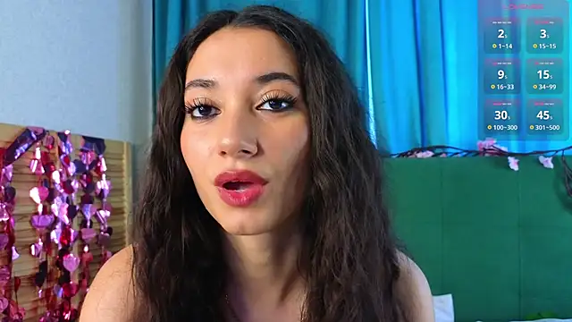 Snapshot of BettyMaldonado chatting on 07/19/26, 07:50 BettyMaldonado online show from 07/19/26, 07:50